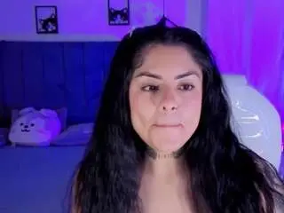 Camsoda Live Porn of ivynaugthyqueen