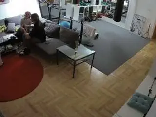 Camsoda Adult Webcams of voyeurcam-julmodels-living-2