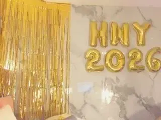 Camsoda Best Webcam of cosmic-brunette