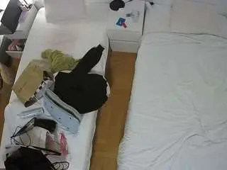 Camsoda Private Sex Chat of voyeurcam-julmodels-bed-5