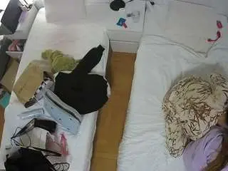 Camsoda Sex Cam of voyeurcam-julmodels-bed-5