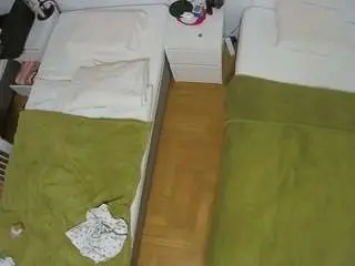 Camsoda Nude Webcam of voyeurcam-julmodels-bed-5