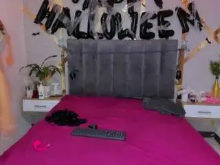 Camsoda Best Webcam of carolinee-torres