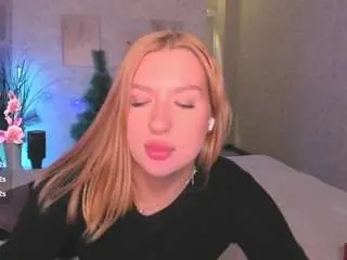 Camsoda Sex Cam of hollyy-lee