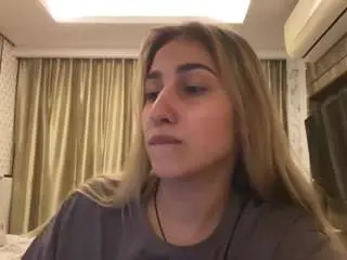 rosalvamcmahen from camsoda