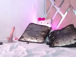 laurymoon from camsoda