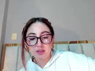 Camsoda Adult Webcam of emilywatsonn