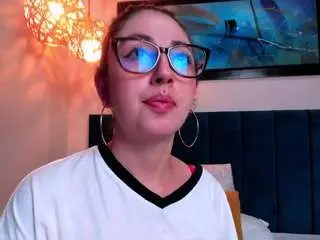 Camsoda Sex Cam of emilywatsonn