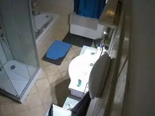 Camsoda Live Porn of voyeurcam-julmodels-bath-2nd-2