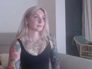 tattoobbgirl from camsoda