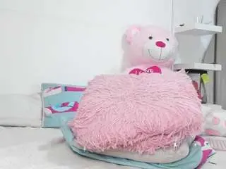 Camsoda Free Live Porn of queen-antonella-oficial