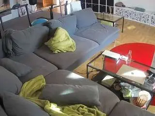 Camsoda Nude Webcam of voyeurcam-julmodels-living-3