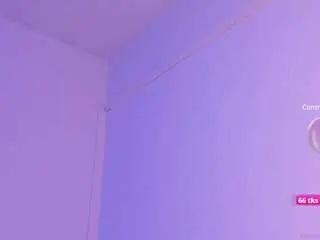 sarenluxx from camsoda