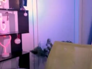 Camsoda Watch Live Sex Cams of luna-tin