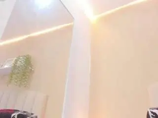 Camsoda Sex Chat of mia-thompson-1