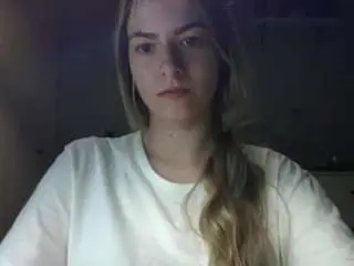 rosiejune from camsoda