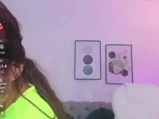 Camsoda Watch Live Sex Cams of issi-loren