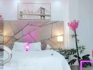 Camsoda Watch Live Sex Cams of issi-loren