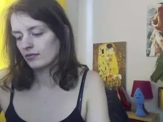 nadinesensual from camsoda