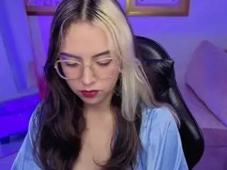 Camsoda Best Webcam of hela-v