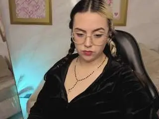 Camsoda Free Porn Cam of hela-v