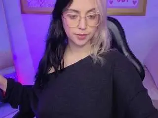 Camsoda Best Webcam of hela-v