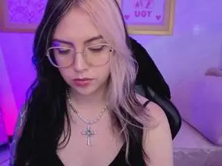 Camsoda Best Webcam of hela-v