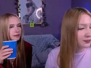 playful-sophie from camsoda