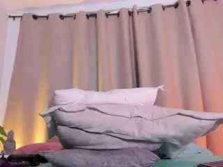 Camsoda Live Sex of isabella-flowers