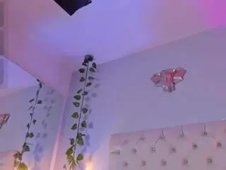 Camsoda Best live sex cam show of isabella-flowers