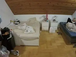 Camsoda Live Sex of voyeurcam-julmodels-greybed-3