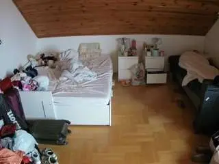 Camsoda Sex Chat of voyeurcam-julmodels-greybed-3