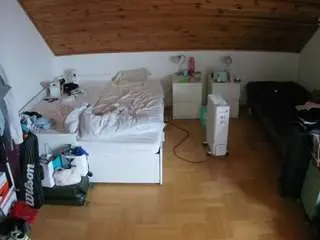 Camsoda Live Sex of voyeurcam-julmodels-greybed-3