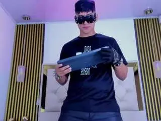 Camsoda Private Sex Chat of devil-and-kevin