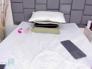 Camsoda Watch Live Sex Cams of macarena-williamss