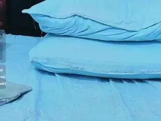 Camsoda Free Porn Cam of hornybarelylegalgirl