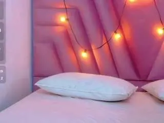 Camsoda Live Sex of hornybarelylegalgirl