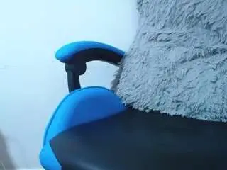 Camsoda Adult Webcam of klylls-squirt