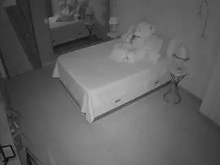 Camsoda Live Sex of voyeurcam-casa-salsa-bedroom-2