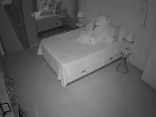 Camsoda Sex Chat of voyeurcam-casa-salsa-bedroom-2