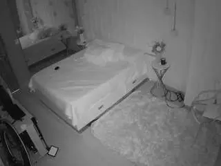 Camsoda Private Sex Chat of voyeurcam-casa-salsa-bedroom-2