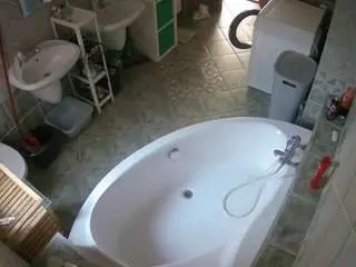 Camsoda Free Live Porn of voyeurcam-julmodels-bath-1st-1