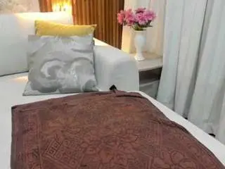 Camsoda Adult Webcam of megann-williamss