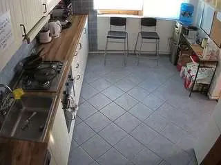 Camsoda Nude Webcam of voyeurcam-julmodels-kitchen-2