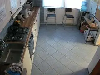 Camsoda Adult Webcam of voyeurcam-julmodels-kitchen-2