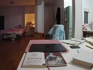 Camsoda Free Porn Cam of voyeurcam-celticiron-02