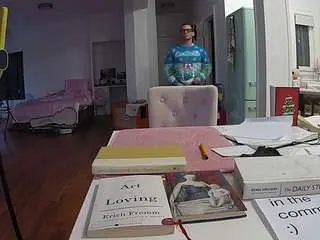 Camsoda Nude Webcam of voyeurcam-celticiron-02