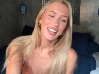 Camsoda Adult Video Chat of livslifee