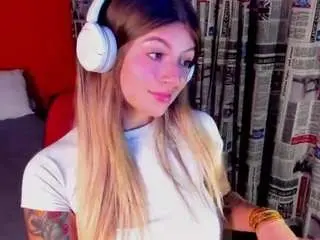 emmaa-hostt from camsoda