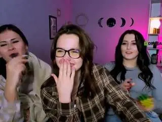 bella-cute1 from camsoda